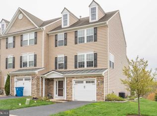250 Tall Trees Cir, Downingtown, PA 19335