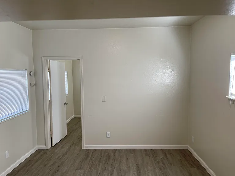 936 Franklin St #2 — Photo 15