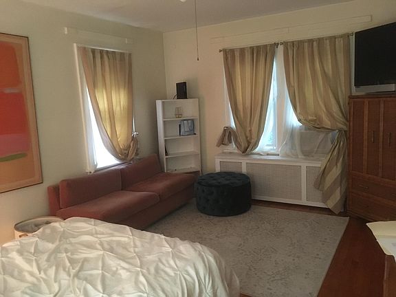 4th image of 33 Forest Ave #5
