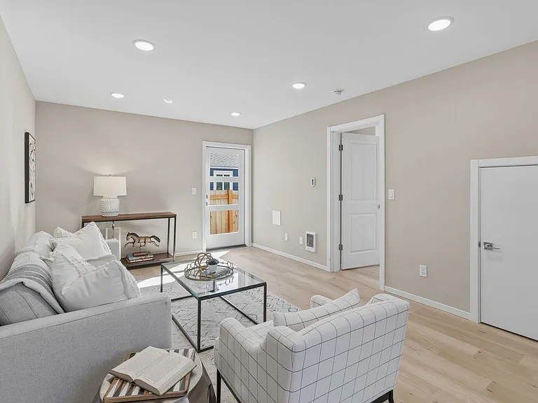 3536 S Brandon St #B — Photo 3