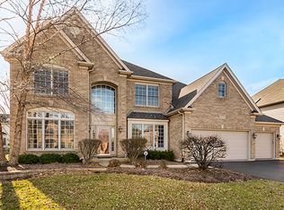 3111 Kingbird Ln, Naperville, IL 60564