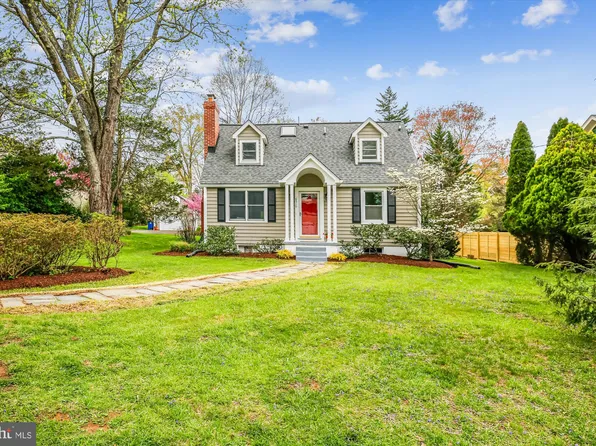 6510 76th St, Cabin John, MD 20818