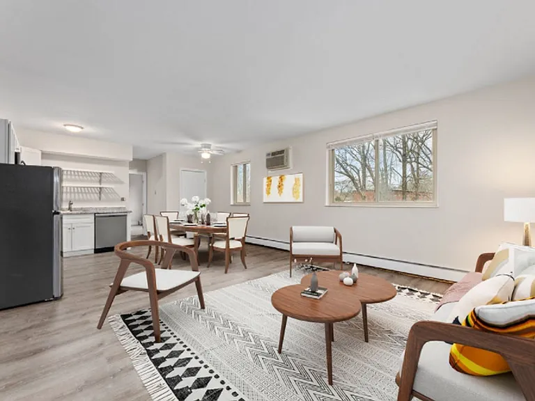 245 S 2nd St #11 — Photo 4