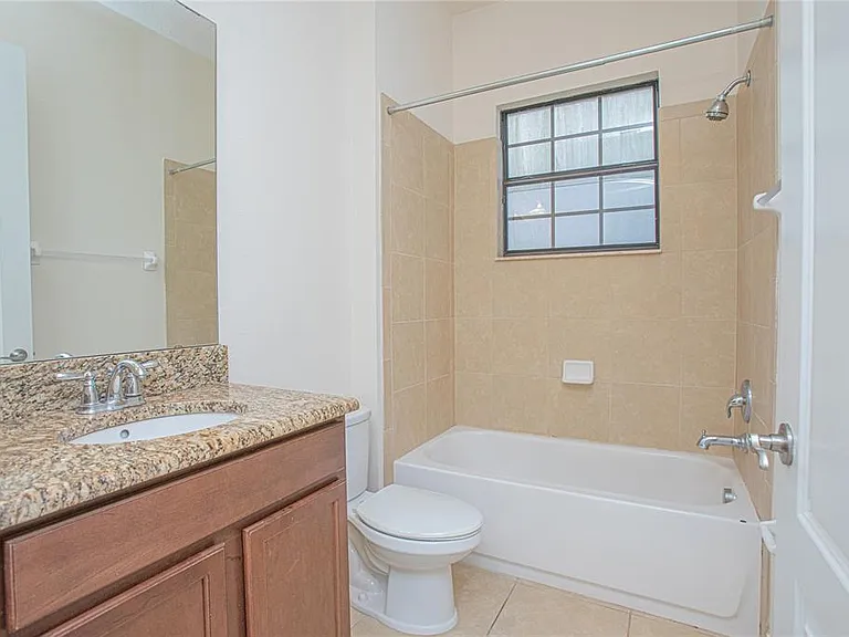 13130 Woodford St — Photo 11