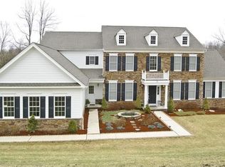 7 Limekiln Ct, Andover, NJ 07821