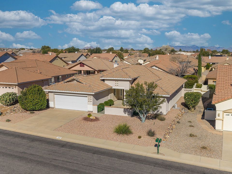 1st image of 2733 Latigo Way