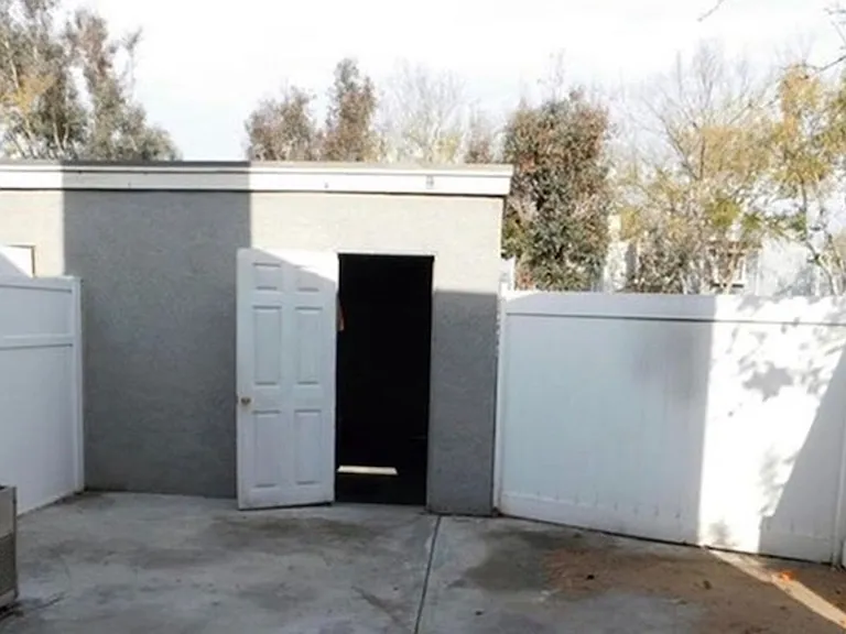 8739 Pinecrest Pl — Photo 12
