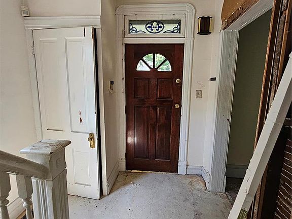 5th image of 420 Tiffin Ave