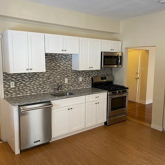 126 Main St #1 — Photo 1