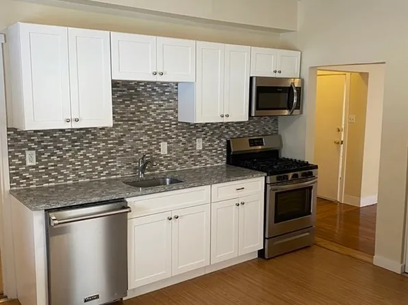 126 Main St APT 1, Quincy, MA 02169