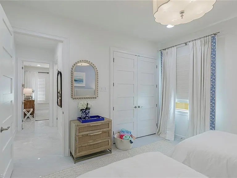 8963 Gustavia Ct — Photo 28