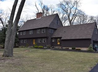 705 Lowell St, Lynnfield, MA 01940