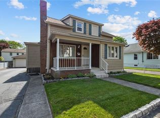 22 Lenox Ave, West Warwick, RI 02893