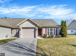91 Keswick Dr, Mechanicsburg, PA 17050