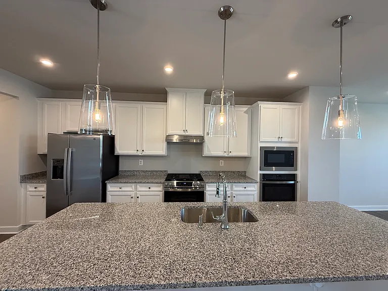 238 E Main St — Photo 3