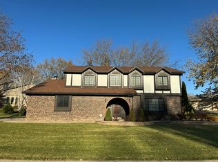 1506 Carlisle Ln, Dekalb, IL 60115