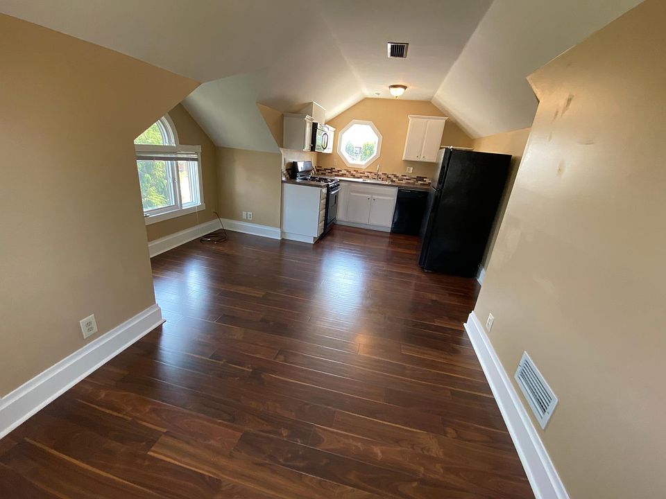 Living/dining room.