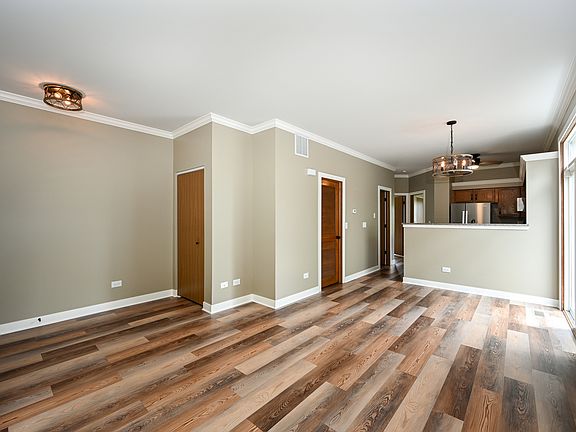 4th image of 2510 Stonybrook Dr