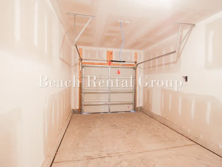1320 Speedway St — Photo 22