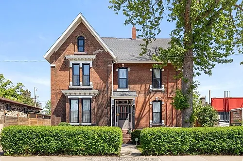 274 Crawford Ave Photo 1