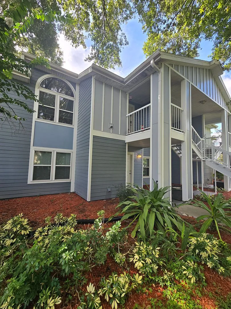 Renovated 2 Bedroom 1 Bath Condo In Lake Mary — Photo 1