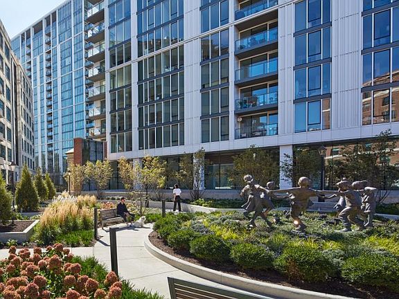 5th image of 2344 N Lincoln Ave #7