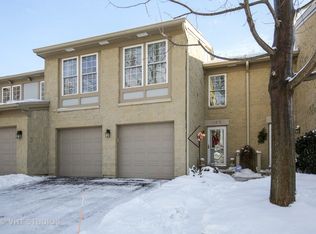 365 S Jefferson St, Batavia, IL 60510