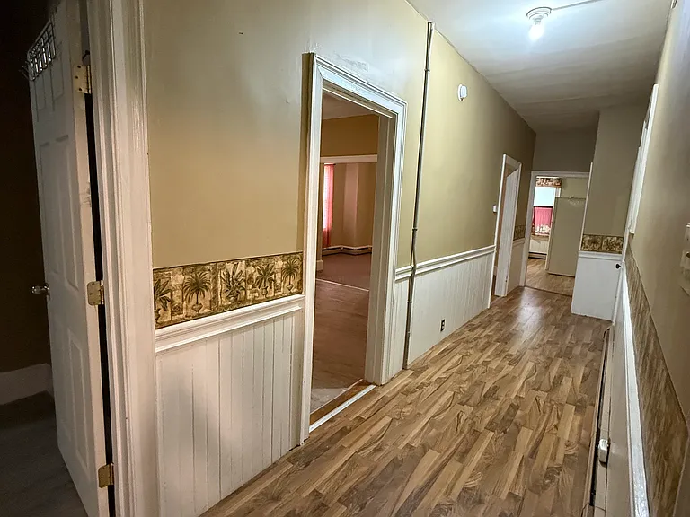 332 Hancock St #1 — Photo 2