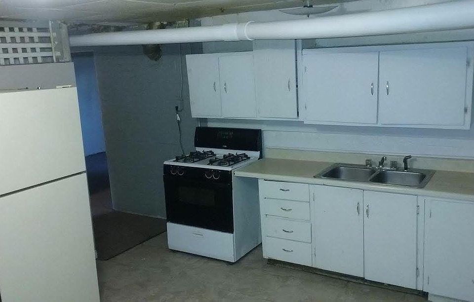 2nd image of 214 N 12th St APT 6