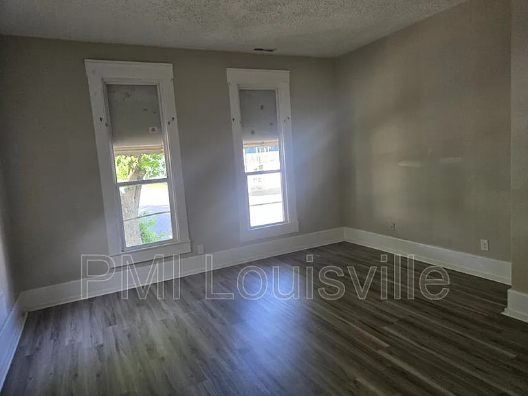 451 N 25th St — Photo 13