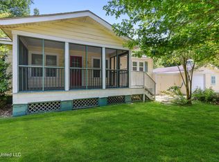 426 Lizana Ln, Waveland, MS 39576