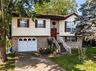 822 27th St, Vienna, WV 26105