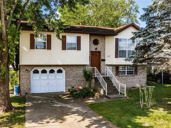 822 27th St, Vienna, WV 26105