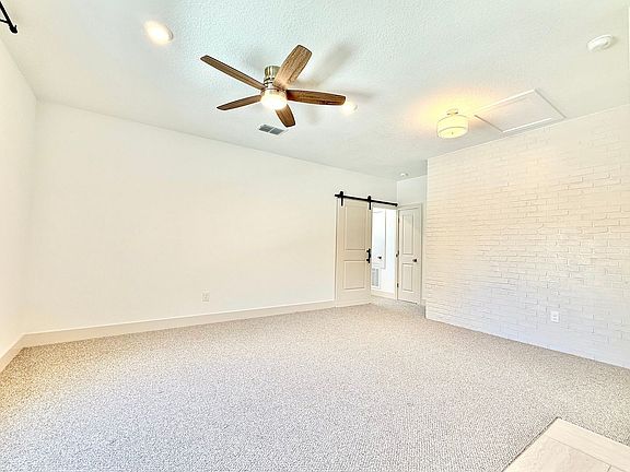 5th image of 728 Ellwood Ave #B