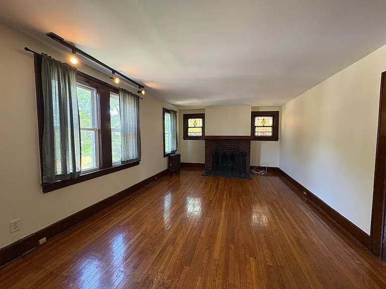 50 Brookwood Dr #2 — Photo 14