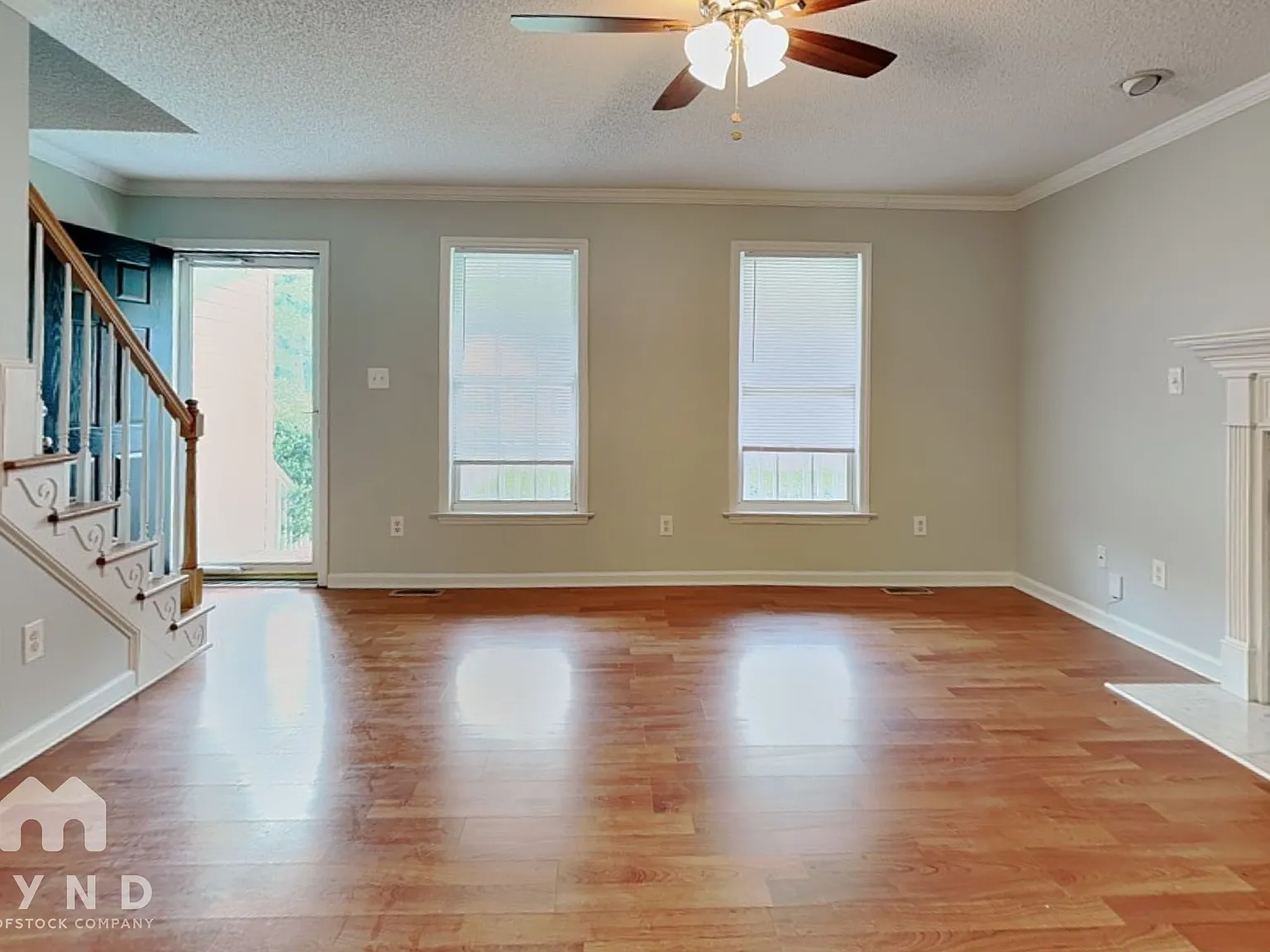 3 bed, 2.0 bath, 1335 sqft, $1,875 — Photo 4