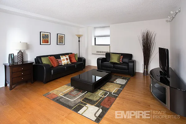Rented by Empire State Properties | media 37