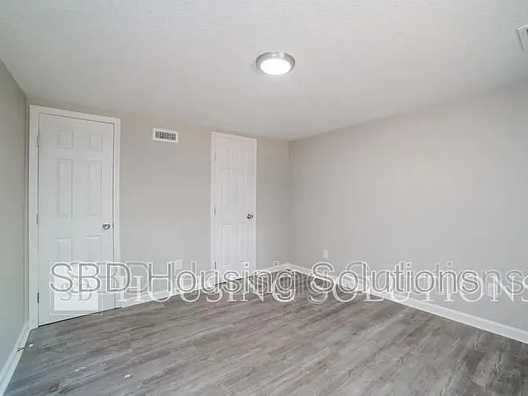 11500 E Anderson St — Photo 5