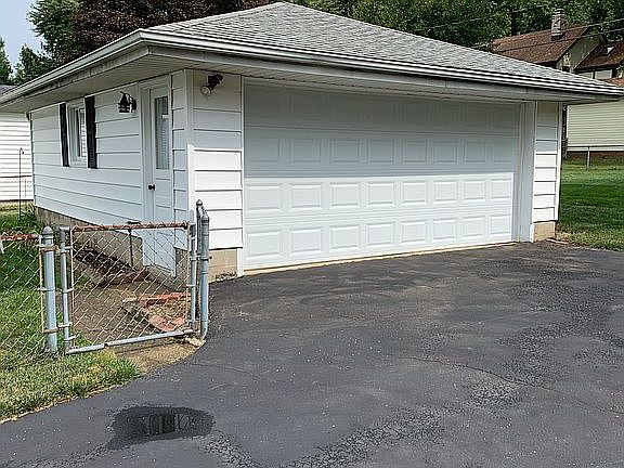 2nd image of 445 Marshall Dr