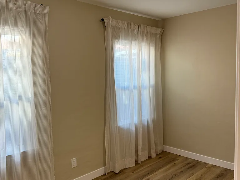 10606 Bryson Ave — Photo 13