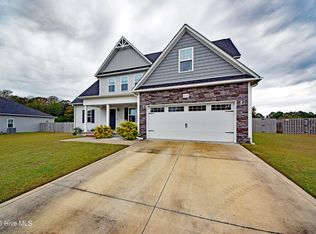 610 Osprey Landing Drive, Holly Ridge, NC 28445