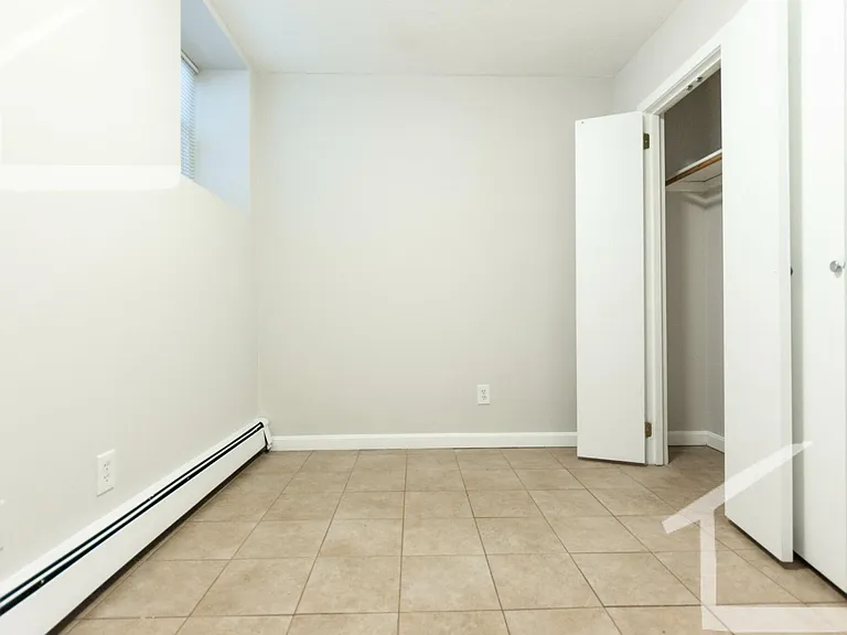 12 Gardner St #7 — Photo 6