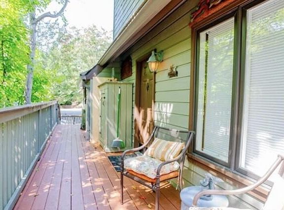 3rd image of 2687 Valley Heights Dr