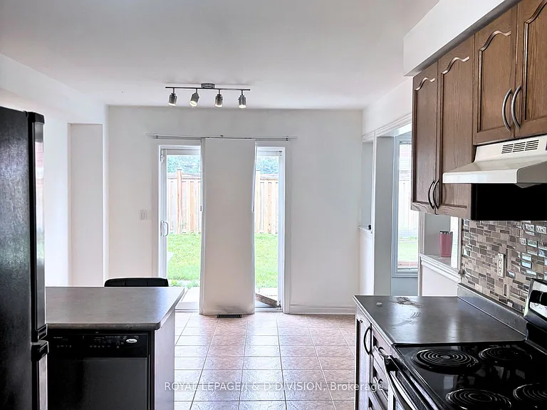 44 Touchette Dr — Photo 4