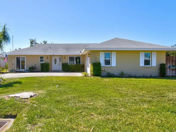1104 Riviera St, Venice, FL 34285