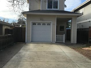 216 Fair Oaks St, Mountain View, CA 94040