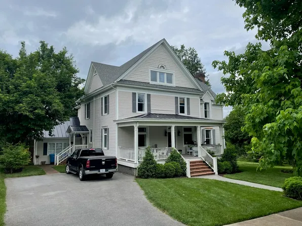 2621 Crystal Spring Ave SW, Roanoke, VA 24014