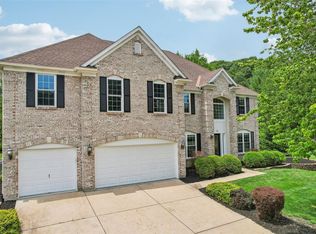 2185 Wildwood Meadows Ct, Chesterfield, MO 63005