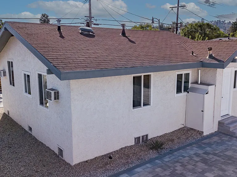 2843 Rosanna St — Photo 9