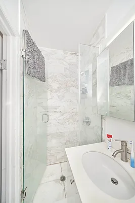 Rented by Living New York | media 17